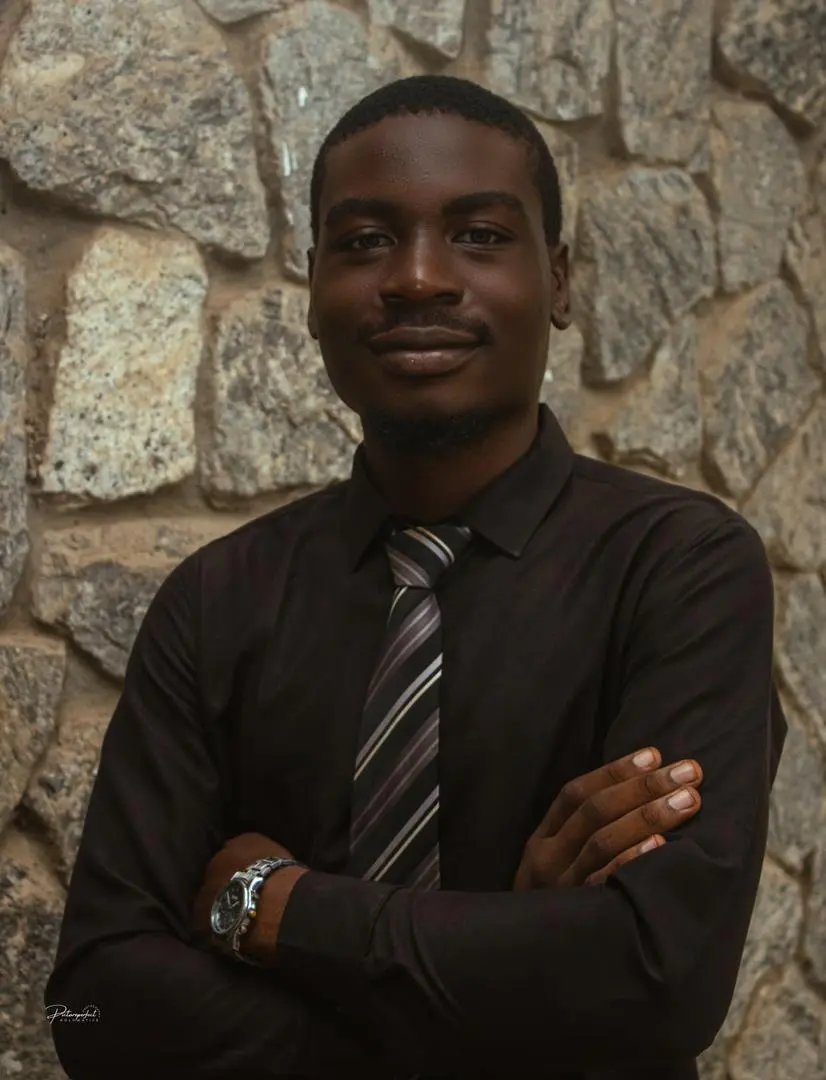 Praise Oluwasakin - Frontend Developer & Shopify Expert